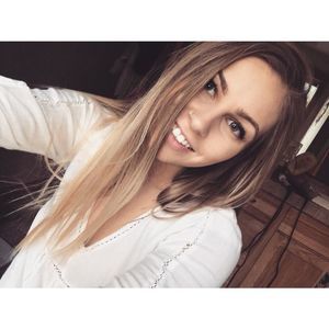 Meet your Posher, Kendra